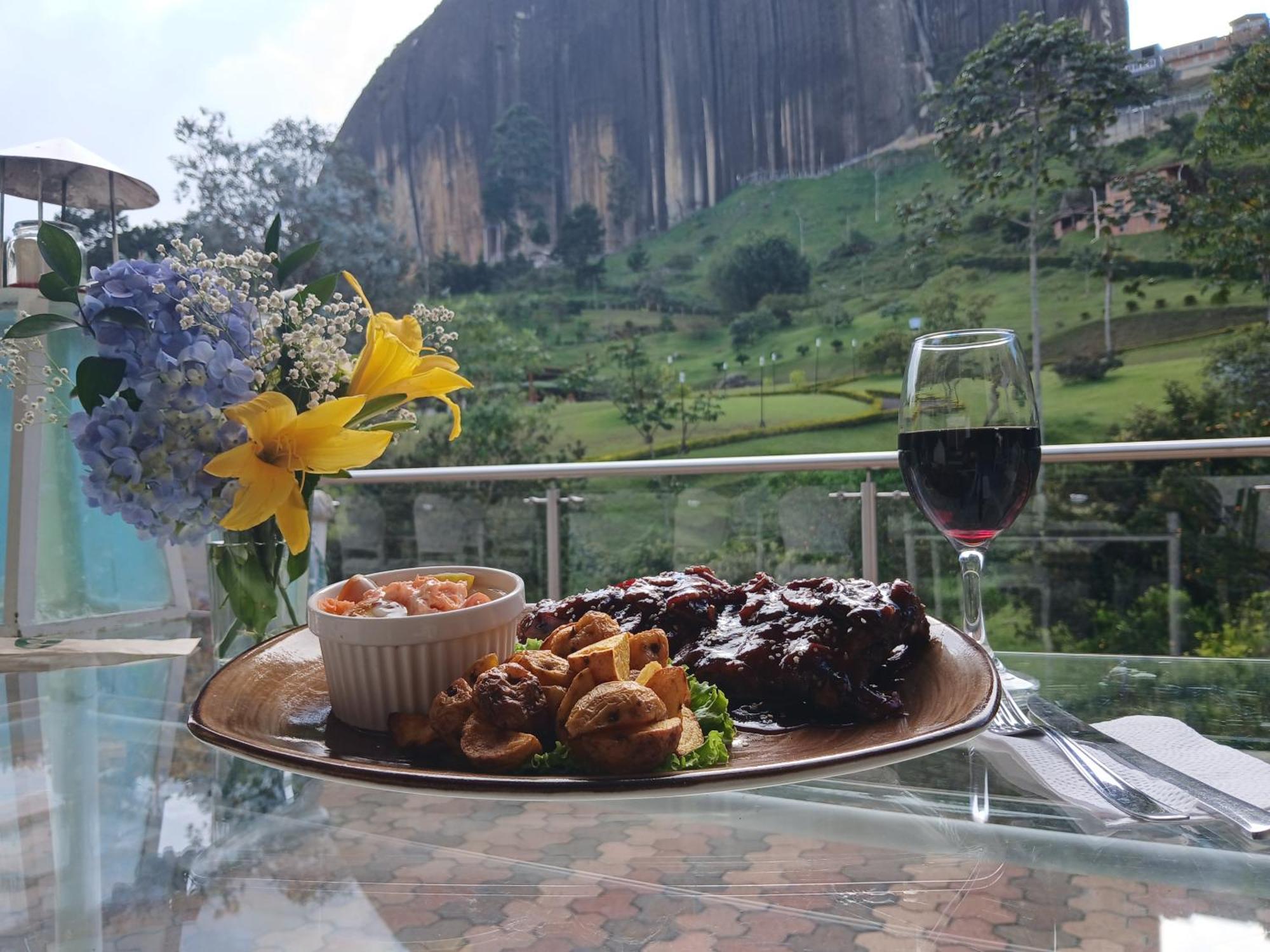 Piedra Del Penol Hotel Guatape Luaran gambar